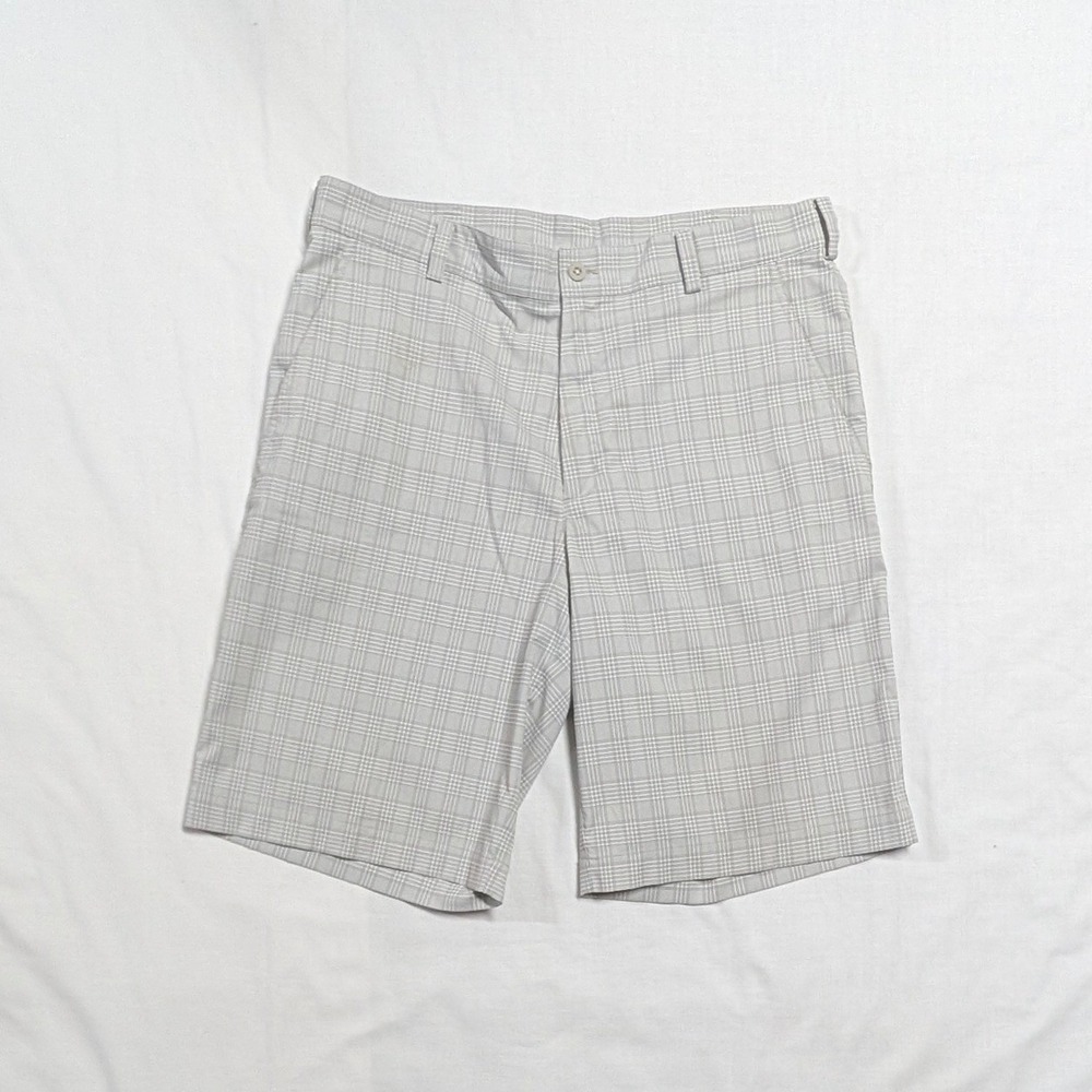 Nike Golf Dri-FIT Plaid Shorts Mens 34 Grey White Performance Flat Front
